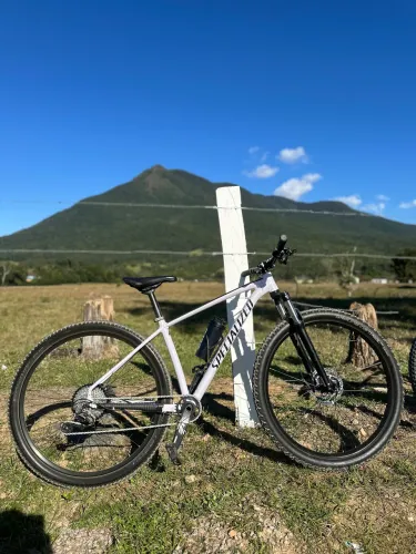 Bicicleta SPECIALIZED