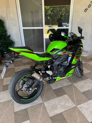 Motos Kawasaki Ninja Ninja Zx-4r no Brasil