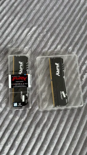 Memória RAM Kingston Fury Beast DDR4 16GB 3200MHz