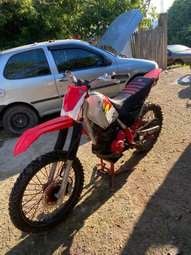 Honda XR 230 (para trilha) 