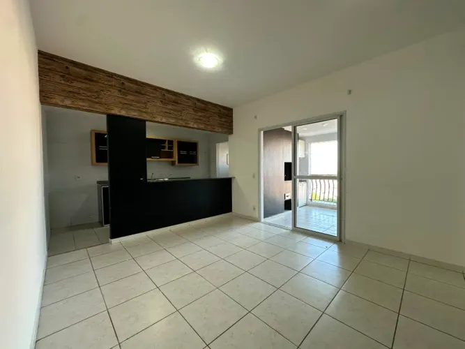 ALUGO| Apartamento| Ed Mistral| 02 quartos| 01 suite| 01 vaga| Caripunas