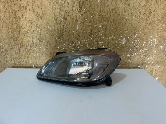 Farol esquerdo Celta / Prisma 2007/2008/2009/2010/2011/2012/2013/2014/2015