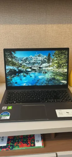Asus W11 8GB ram 512 GB SSD GEFORCE MX130
