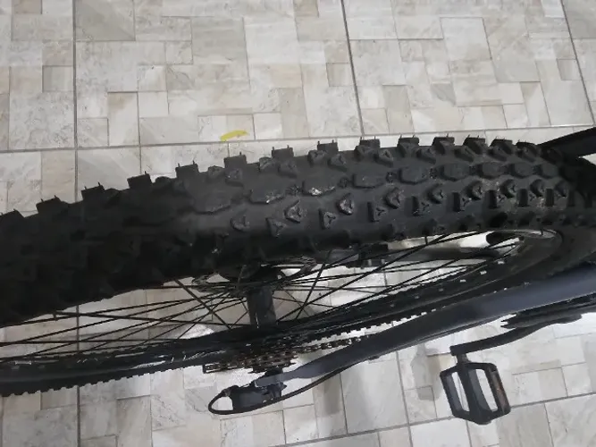 Bicicleta aro 29 novíssima so usei umas 8 vezes tenho nota fiscal dela e aceito negociação