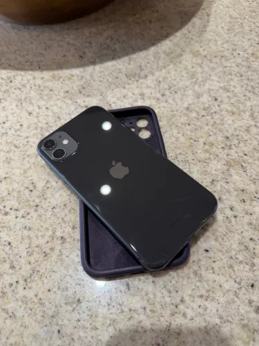 iPhone 11 64GB