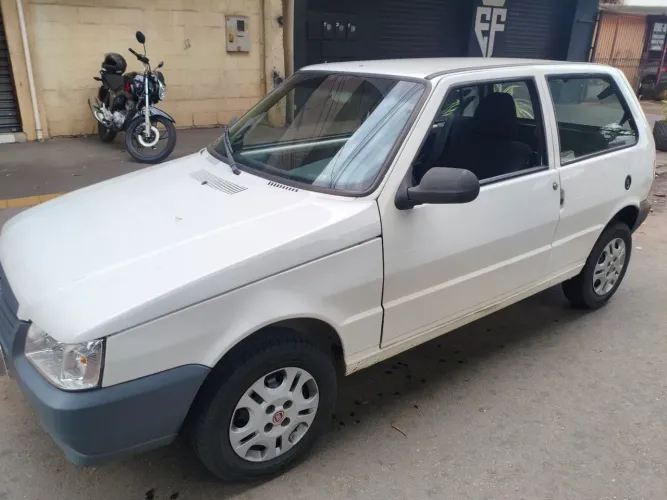Fiat Uno Mille 1.0 Fire/ F.flex/ Economy 2P 2013