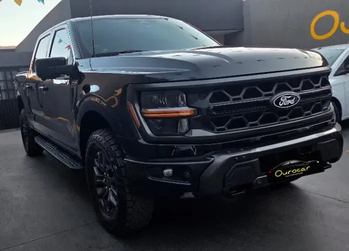 Ford F-150 Tremor 4X4 5.0 V8 2025