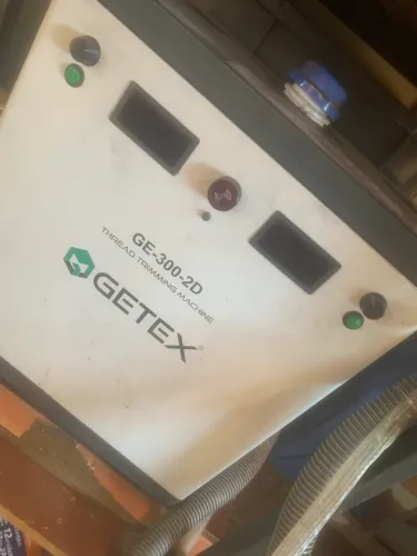 Máquina de tirar linha 