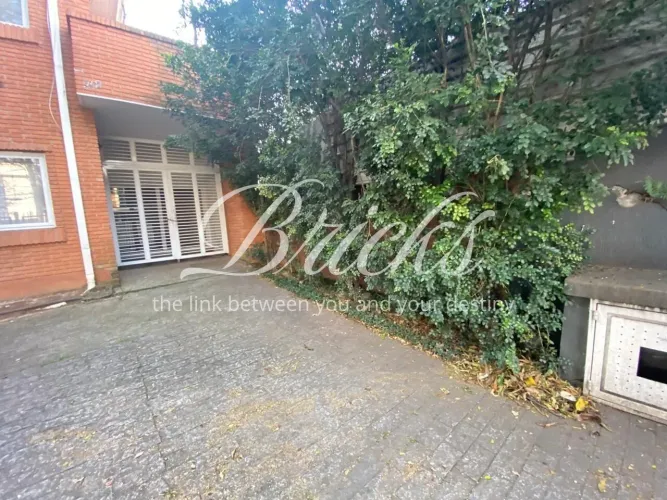 CASA COMERCIAL RUA BENTO DE ANDRADE 8 VAGAS 12M DE TESTADA