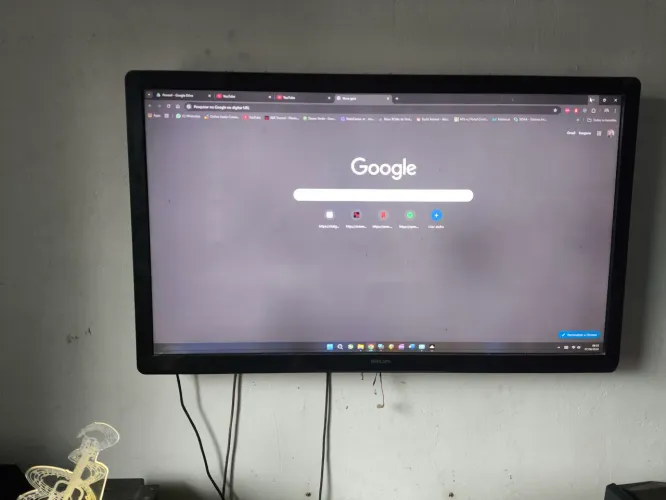 Tv Philco, 49 polegadas (LCD) Com defeito