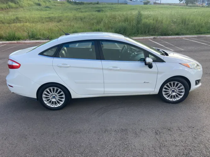 Ford Fiesta Sed. Ti./ti.plus1.6 16V Flex Aut. 2015