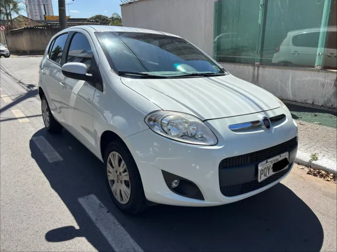 Fiat Palio Essence 1.6 Flex 16V 5P 2016