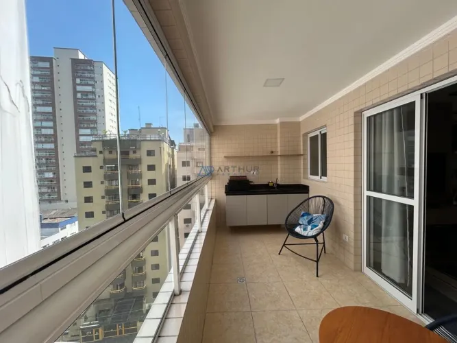 Apartamento à venda em Praia Grande no bairro Aviação apenas 200 metros da Praia