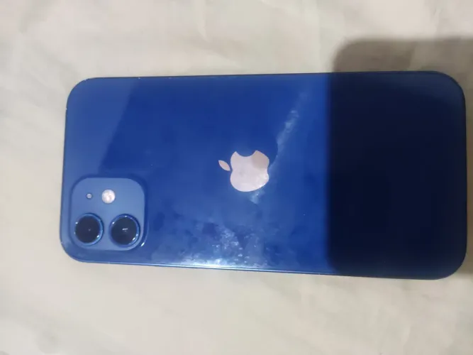 Vendo iPhone 12 azul
