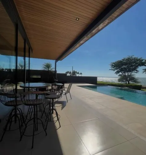 Rancho com 5 dormitórios (4 suítes) 300 m² R$ 2.100,000,00 - Residencial Areia Branca - Gl