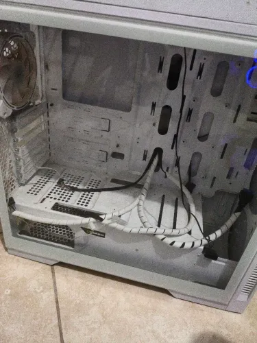 Gabinete gamemax infinit