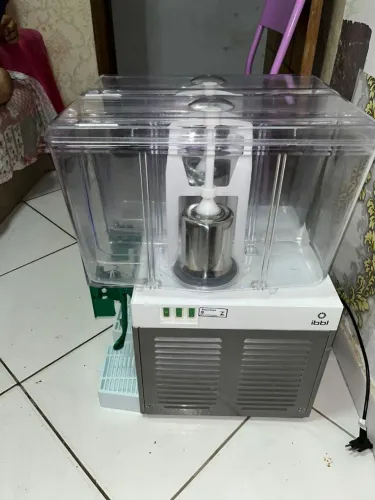 Refresqueira marca IBBL nova 2 cubas nunca foi usada