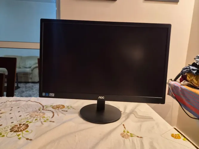 Monitor 22 AOC