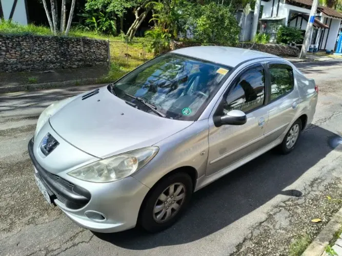 Peugeot 207 Sed. Passion XR Sport 1.4 Flex 8V 4P 2010