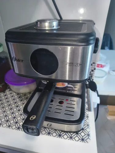 Máquina de Café Expresso Oster ( Defeito )