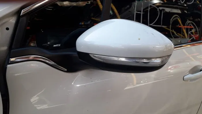 Retrovisor esquerdo Peugeot 208 2014 Original