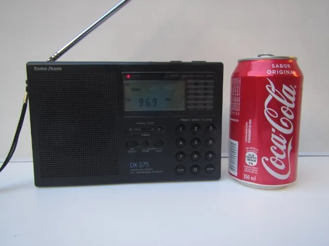 Radio Shack Multibanda DX-375