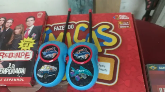 Walkie Talkie infantil, original, envio qualquer local. E outros.