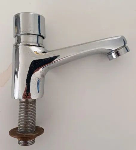 Torneira fechamento automático Fabrimar Metal