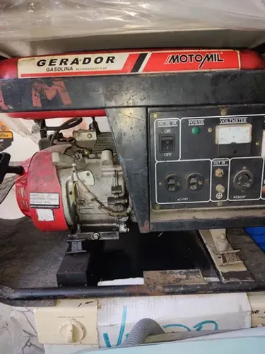 GERADOR MOTOMIL Modelo 200 127/220v