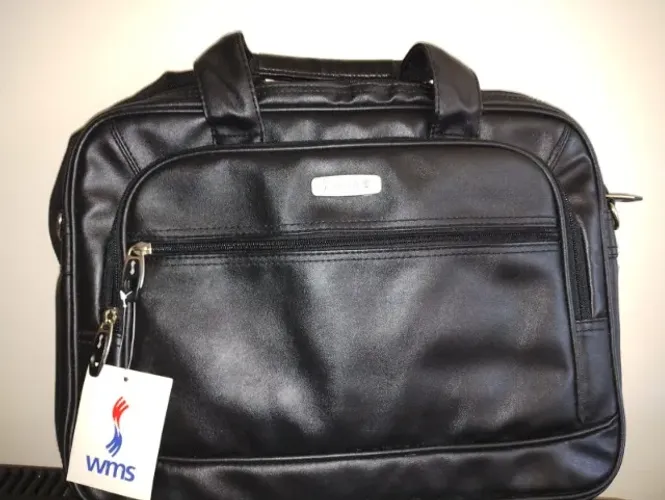 Vendo Bolsa nova executiva masculina luxo WMS