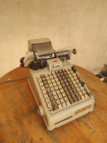 Calculadora antiga Burroughs vintage
