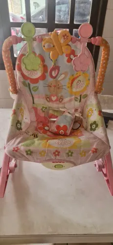 Cadeirinha fisher price que vibra