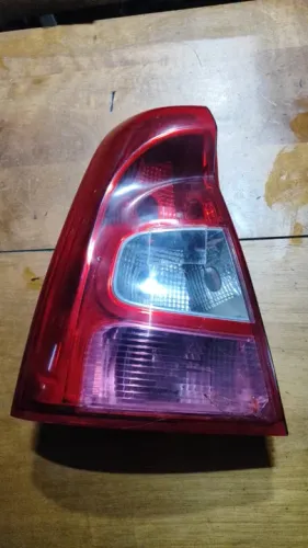 Lanterna Esquerda Renault Logan 2011 a 2014 Recuperada