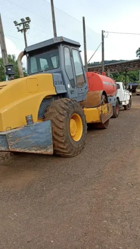 Rolo compactador COWDIN