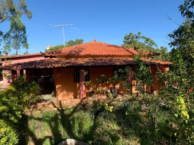 Sitio 4.700m² com casa, nascente de aguas cristalina, Jaboticatubas.
