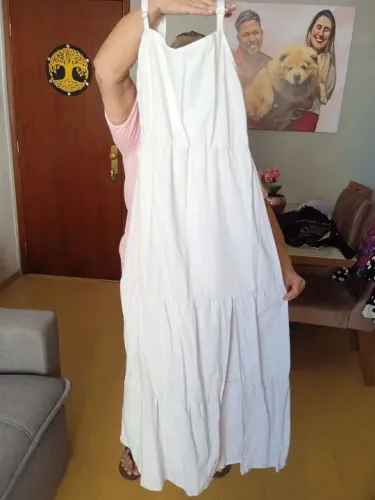 Vestido branco tamanho G tecido encorpado