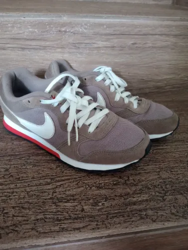 Tênis Nike N/37