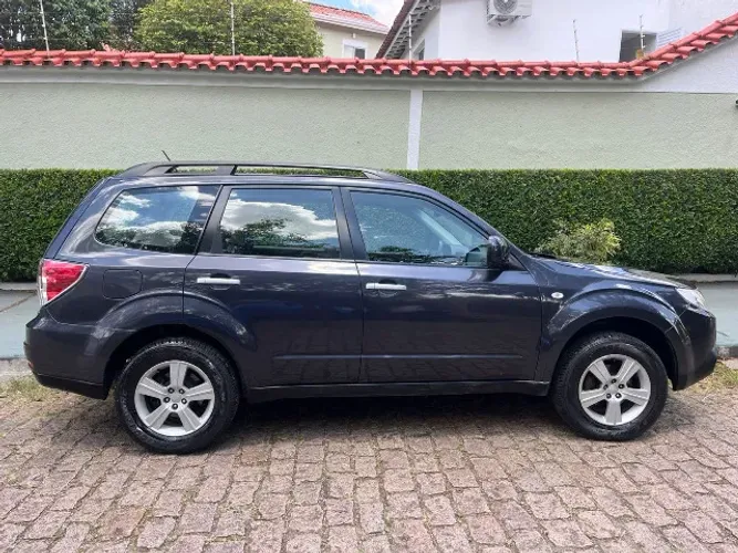 Subaru Forester 2.0/2.0 S 4X4 Aut. 2010