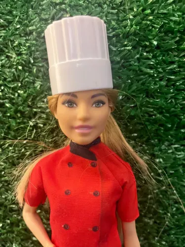 Boneca Barbie quero ser Chef de Cozinha