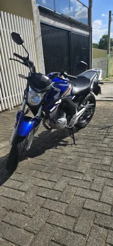 Moto CB 250 F twister