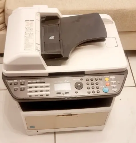 Impressora laser multifuncional kyocera M2035dn Seminova mono