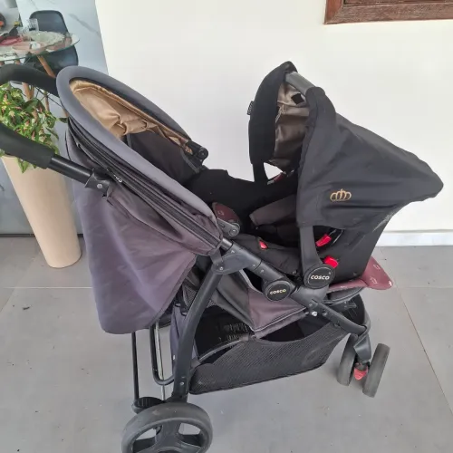 Carrinho e bebe conforto Nexus cosco