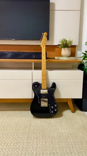 Guitarra Squier Telecaster Custom (2019)