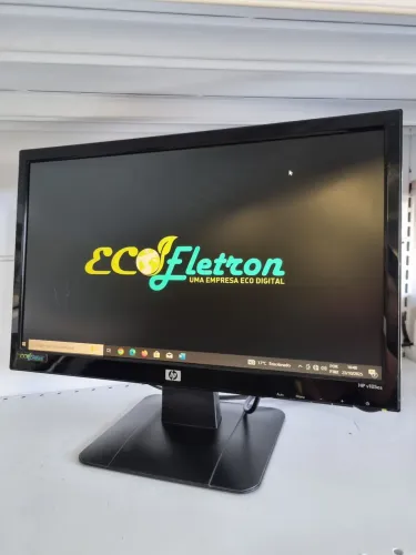 Monitor HP v185es 18.5" Pol. Widescreen com Risco Externo na Tela (Não Interfere) 159,00