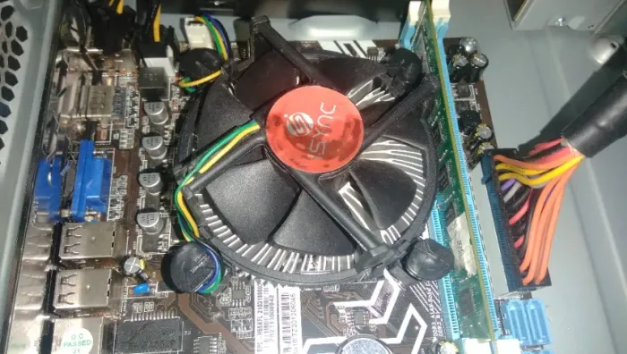 Kit Placa Mãe i5 650 Lga 1156 Cooler Espelho Traseiro ddr3 Excelente Estado Como Novo