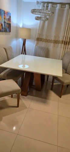 Mesa - Tampo de Vidro - Pe de Madeira + 6 Cadeiras 