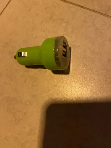 Carregador Veicular USB Duplo - Verde