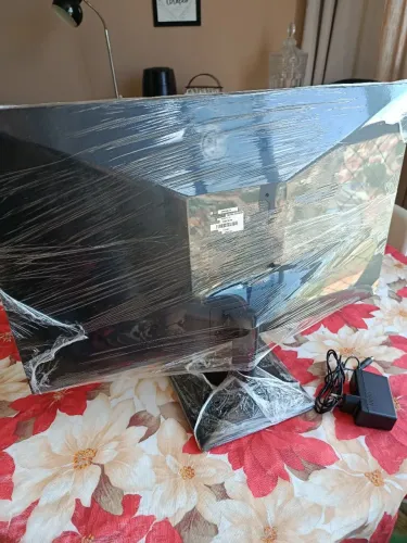 Monitor LG 24? com defeito + fonte - para peças ou conserto