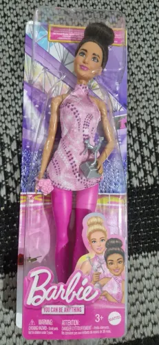 Boneca Barbie you can be profissoes Dancarina no gelo nova