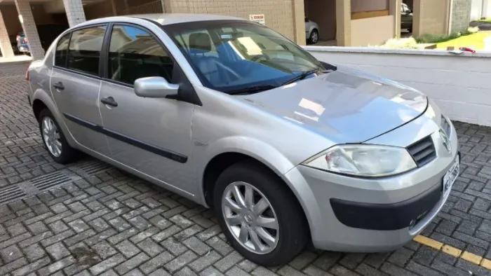 Renault Megane Sedan Expression Hi-flex 1.6 16V 2010